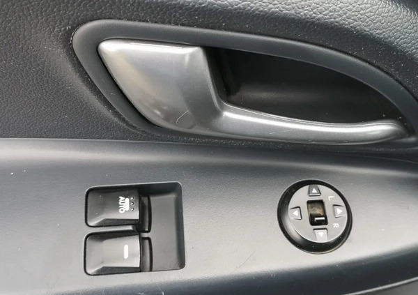 Kia Rio cena 22900 przebieg: 155000, rok produkcji 2012 z Nowy Dwór Gdański małe 106
